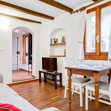 Tra Le Due Torri E Piazza Santo Stefano Apartment *