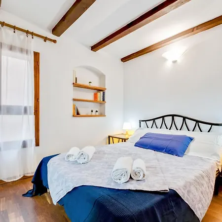 Apartment Tra Le Due Torri E Piazza Santo Stefano