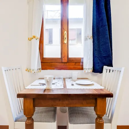 Tra Le Due Torri E Piazza Santo Stefano Appartement Bologne