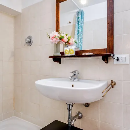 Tra Le Due Torri E Piazza Santo Stefano Appartement